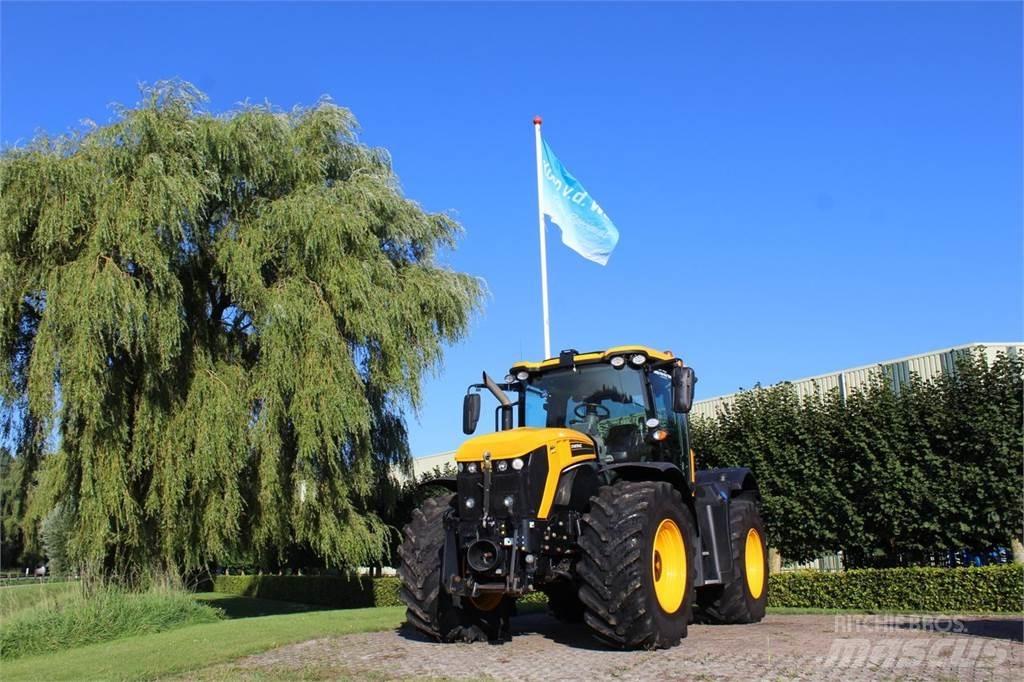 JCB 4220 Fastrac Tractoren