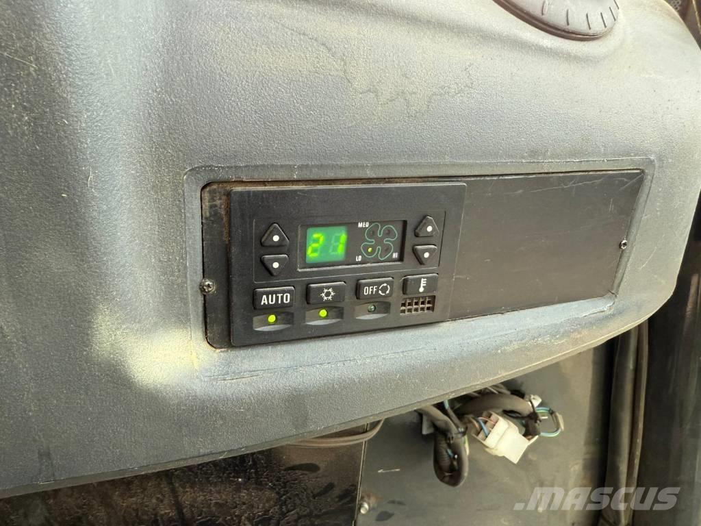 Komatsu WA100 M-7 Wielladers