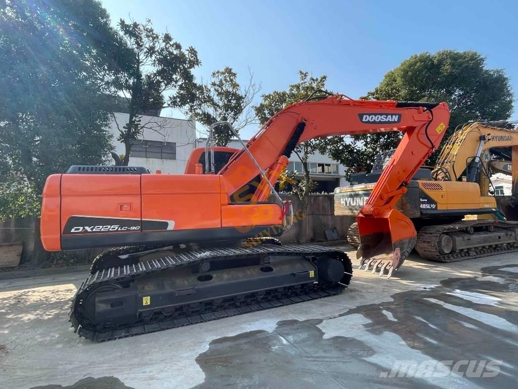 Doosan DX 225 LC Rupsgraafmachines