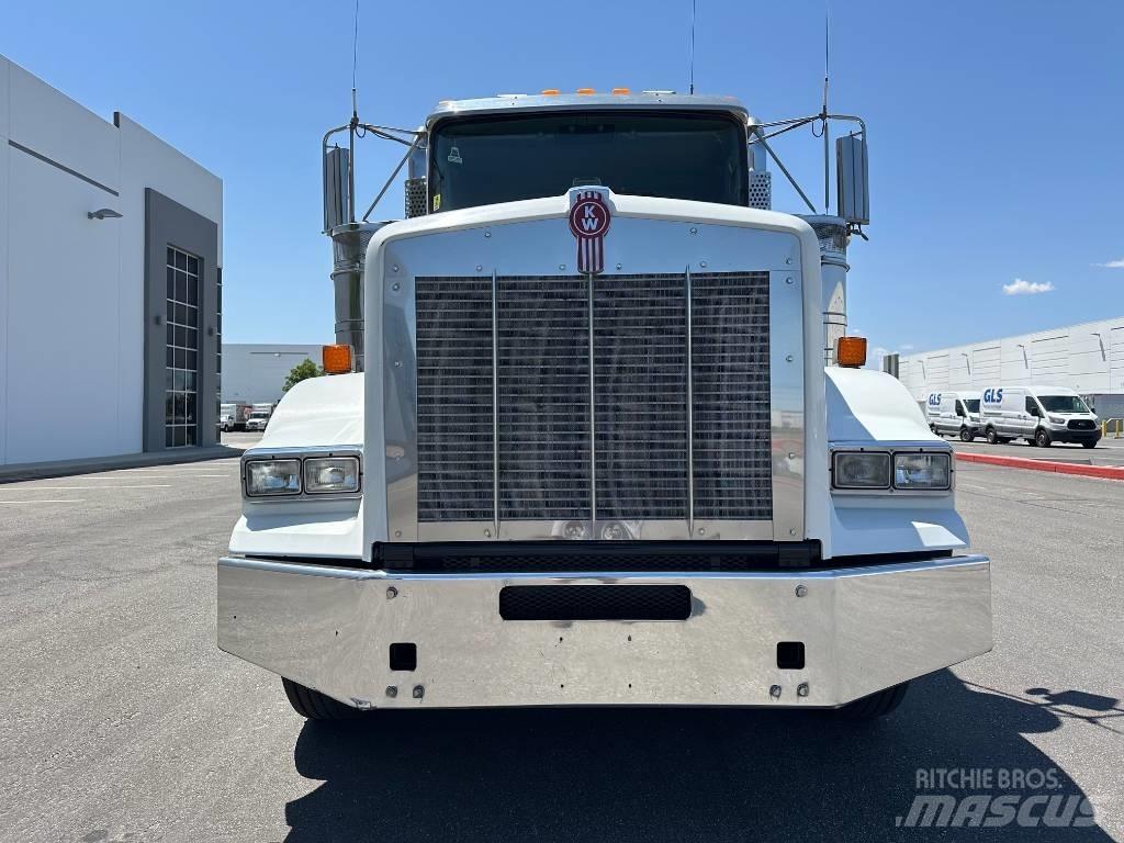 Kenworth T800 Chassis met cabine