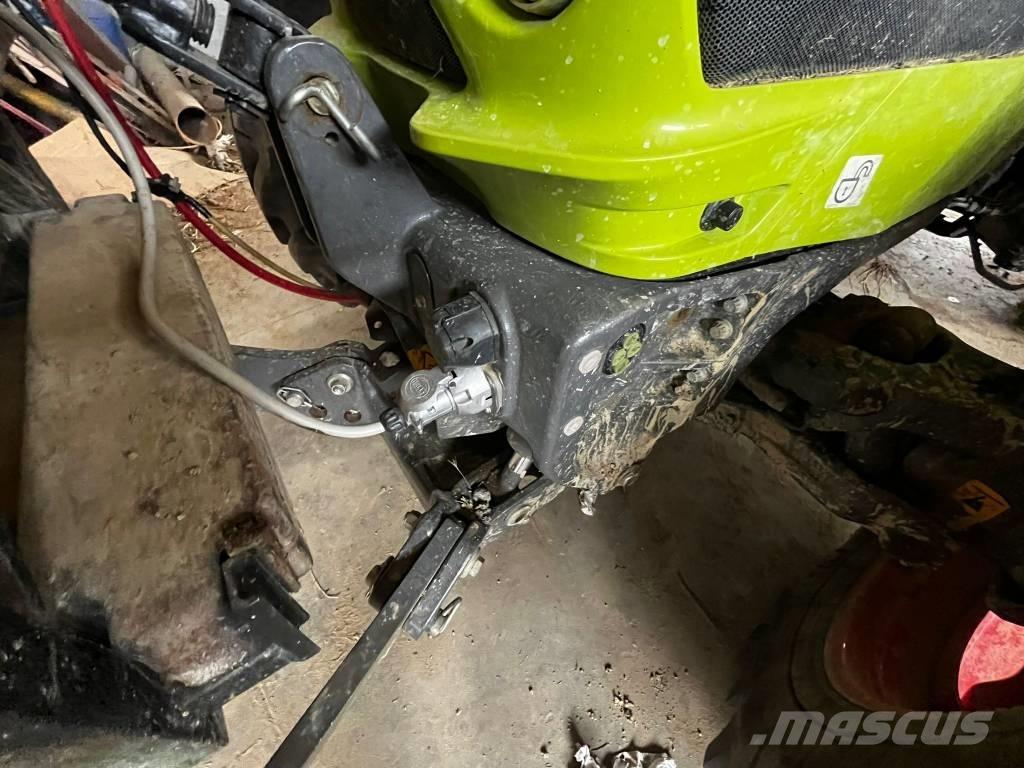 CLAAS Arion 470 Tractoren