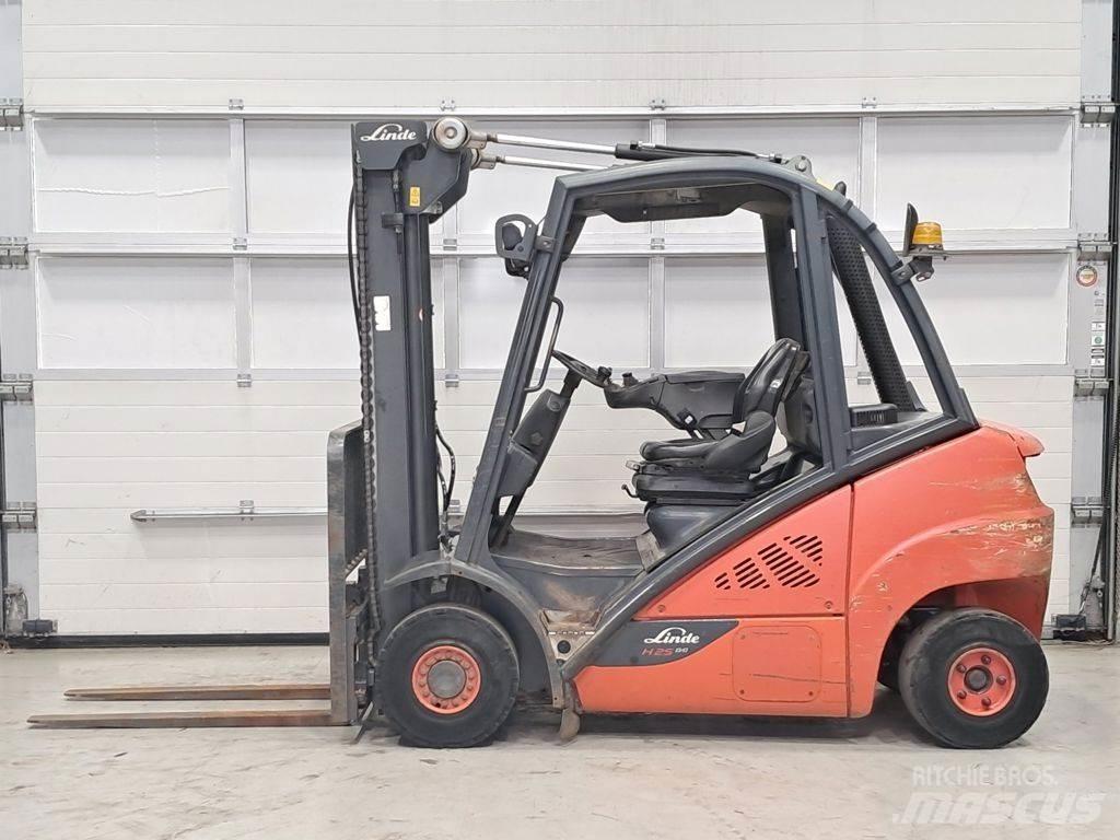 Linde H25D-02 Diesel heftrucks