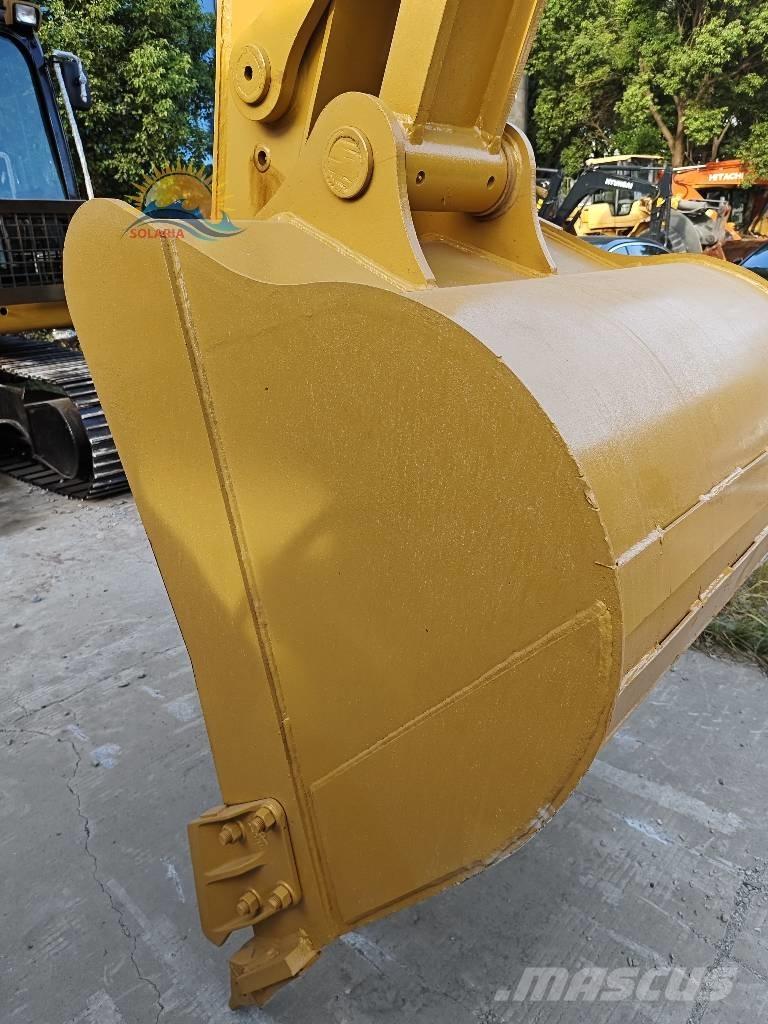 CAT 320D2L Rupsgraafmachines