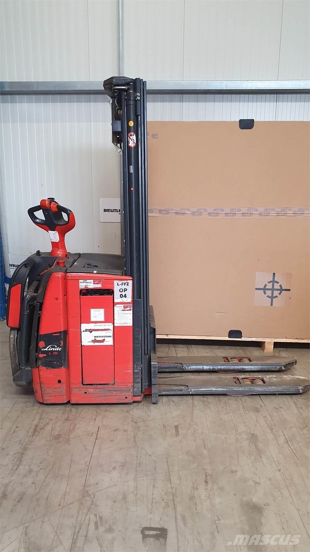 Linde L16AP Meeloop stapelaar