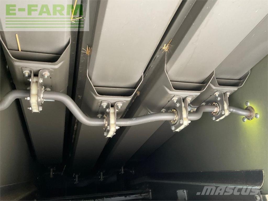 CLAAS AVERO 240 Maaidorsmachines