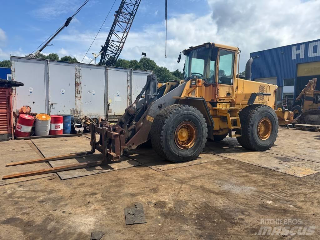 Volvo L 120 D Wielladers
