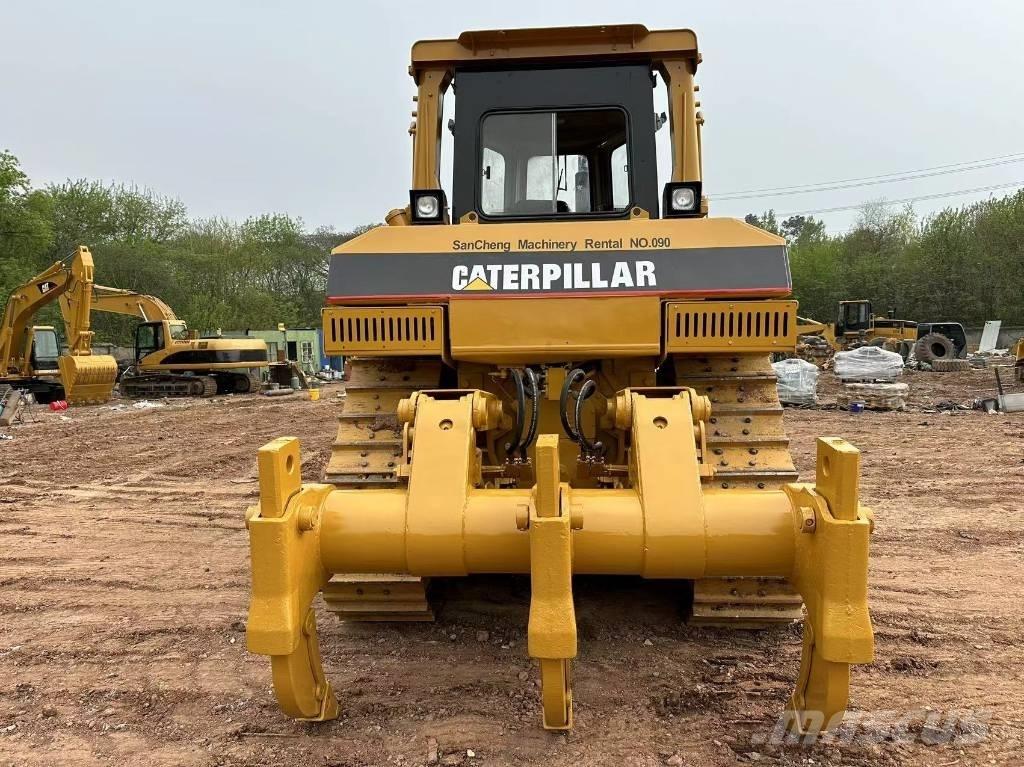 CAT D8R Rupsdozers