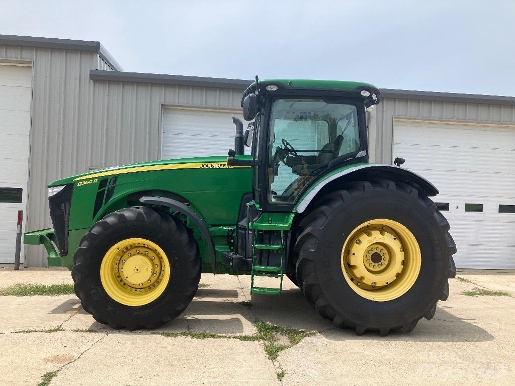 John Deere 8360 R Tractoren