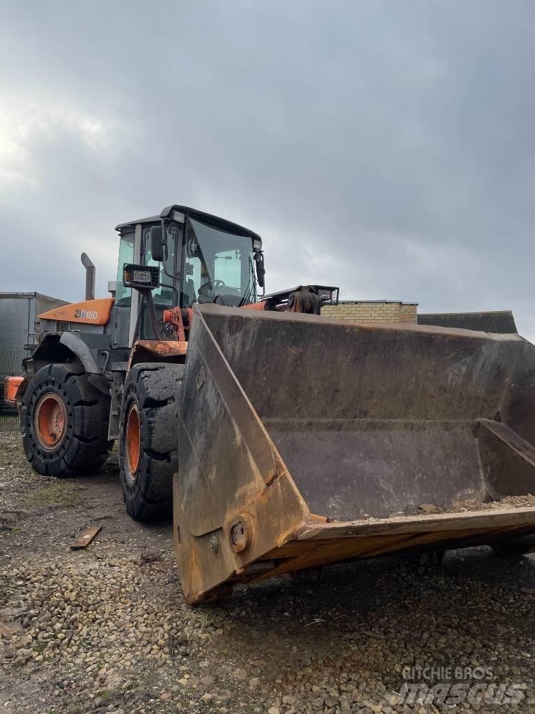 Hitachi ZW 180-5 Wielladers