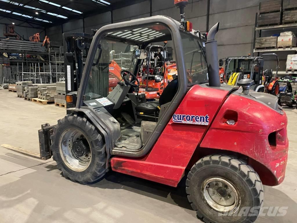 Manitou MH 25.4 Vorkheftruck voor zwaar terrein