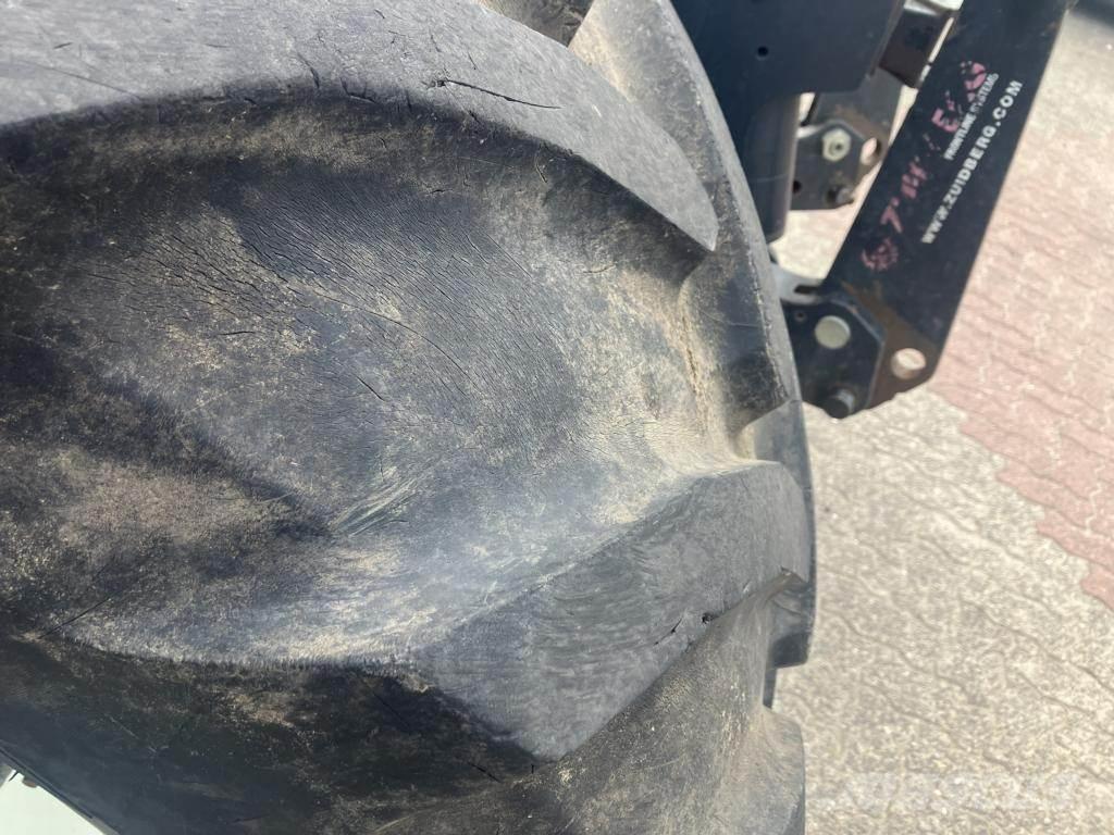 New Holland T6080 Tractoren
