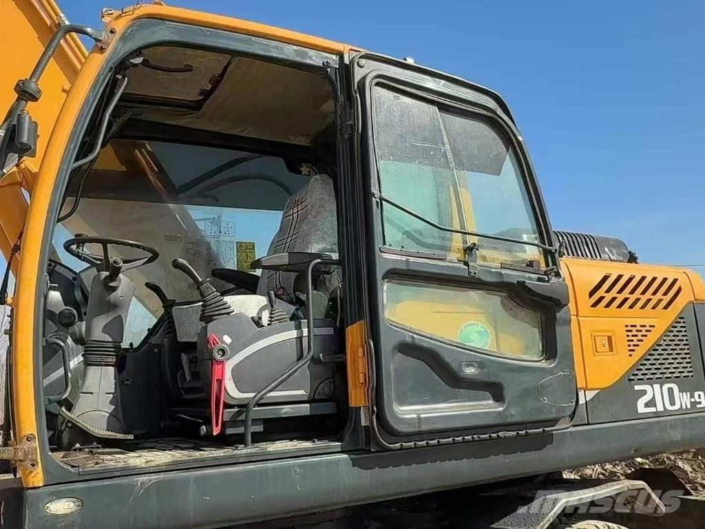 Hyundai R 260 LC-9S Rupsgraafmachines