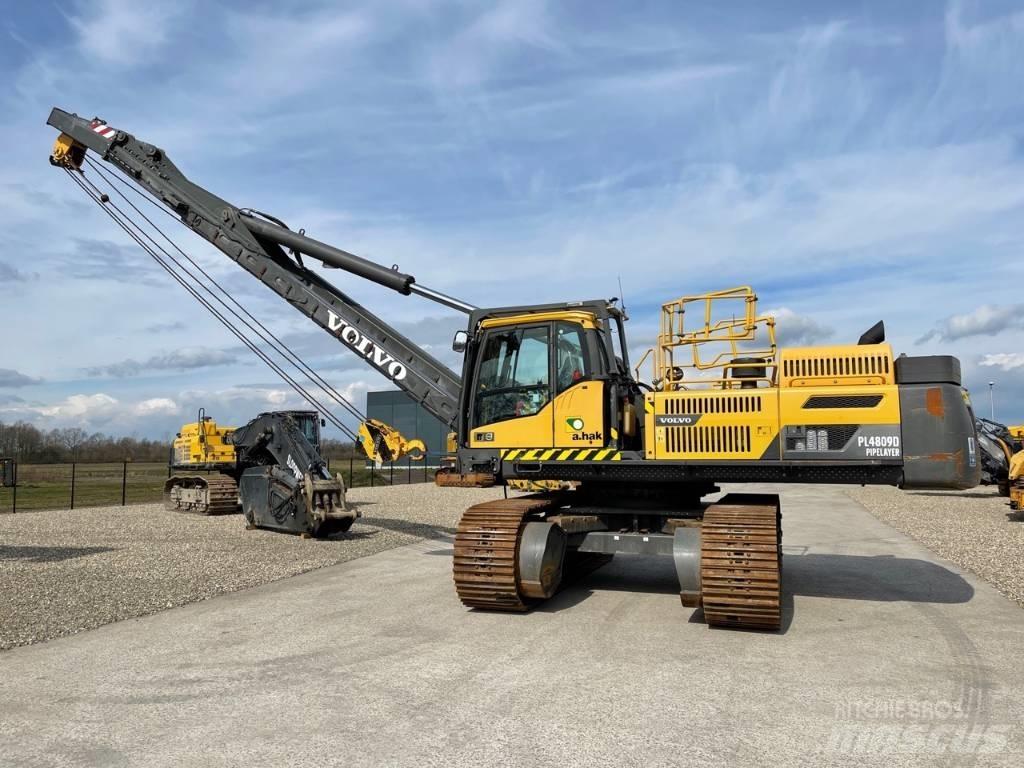Volvo PL 4809 D Rupsgraafmachines