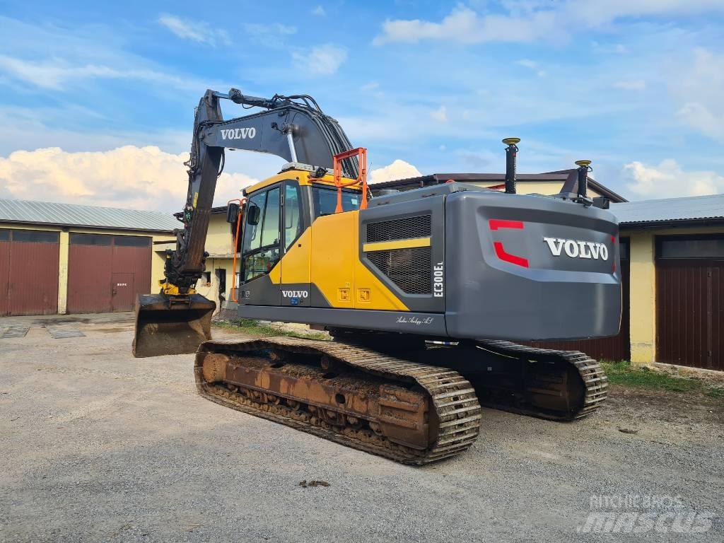 CAT 320 FL Rupsgraafmachines