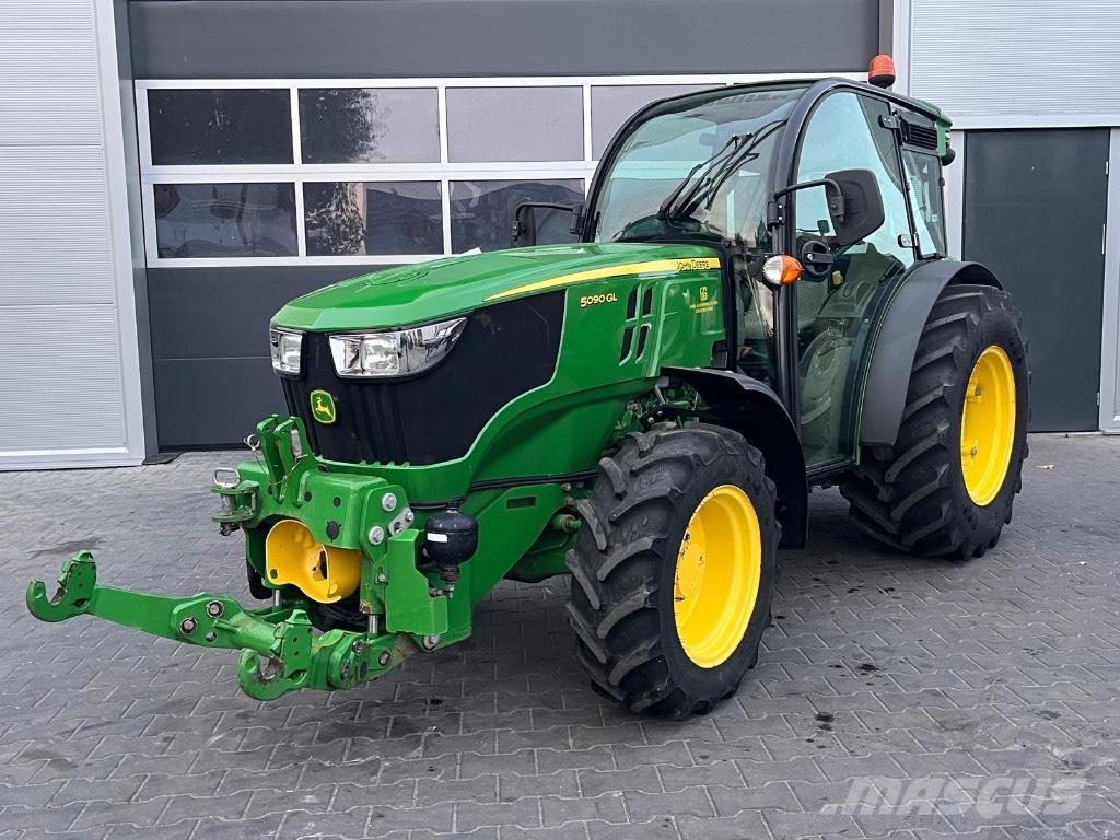 John Deere 5090 GL Tractoren