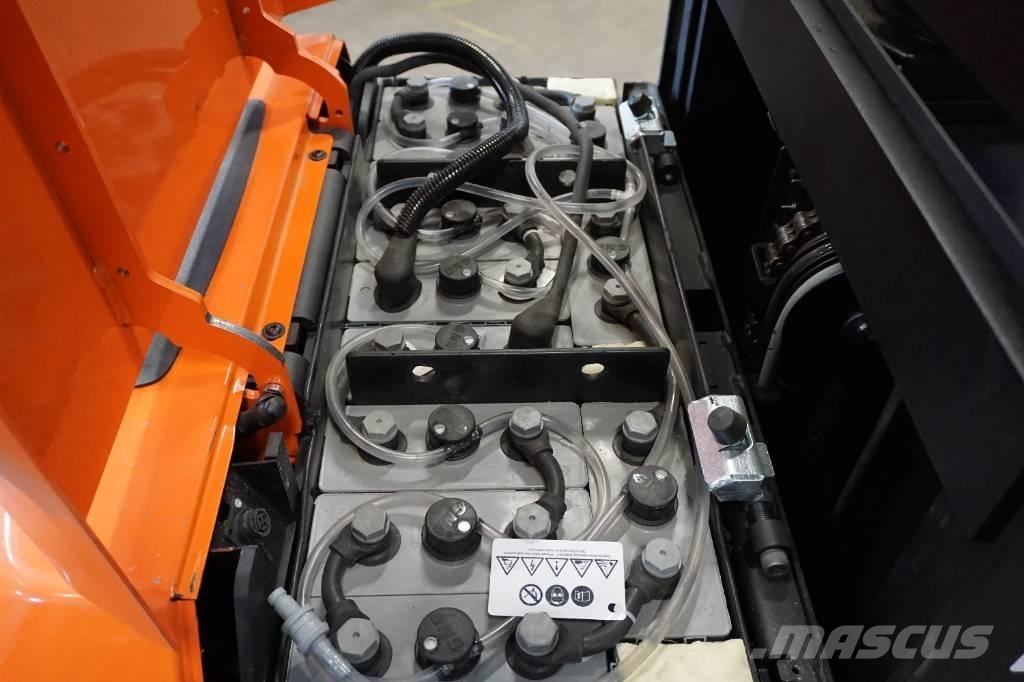 Toyota OSE100 Orderpicker voor middelhoog niveau