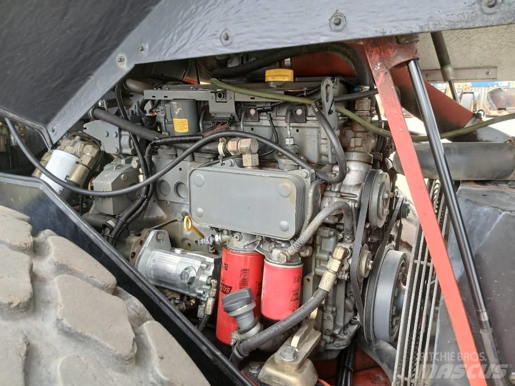 Dynapac CA302 D, Vält Trilrolwalsen