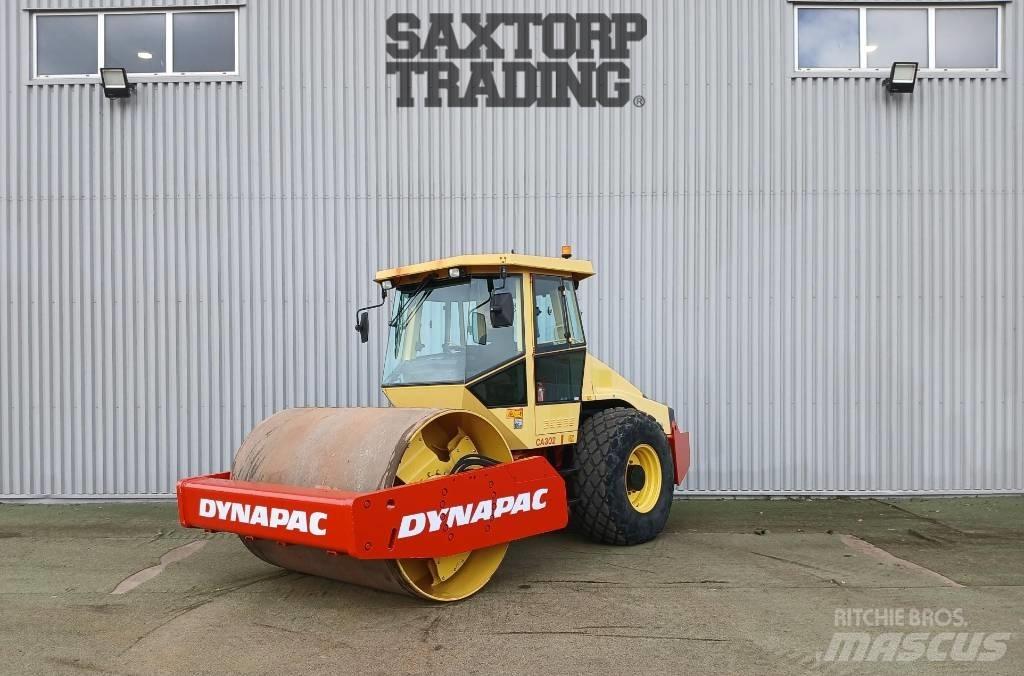 Dynapac CA302 D, Vält Trilrolwalsen