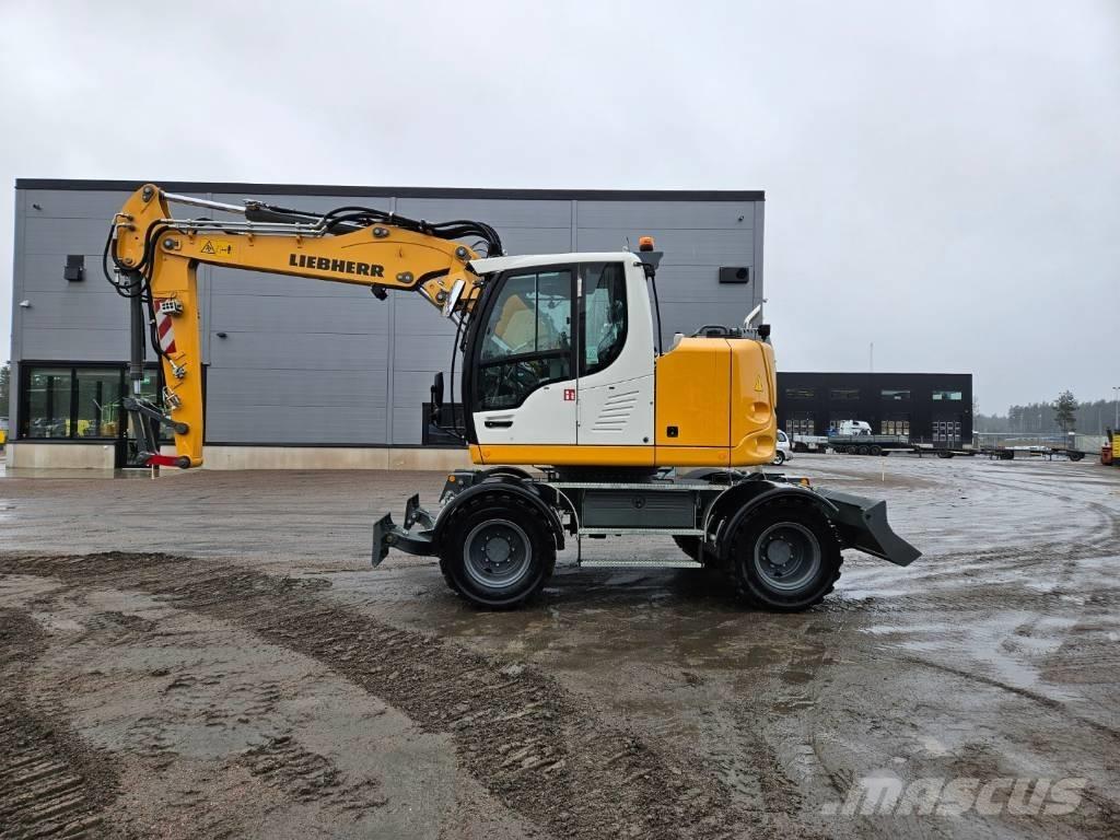 Liebherr 913 Compact Wielgraafmachines