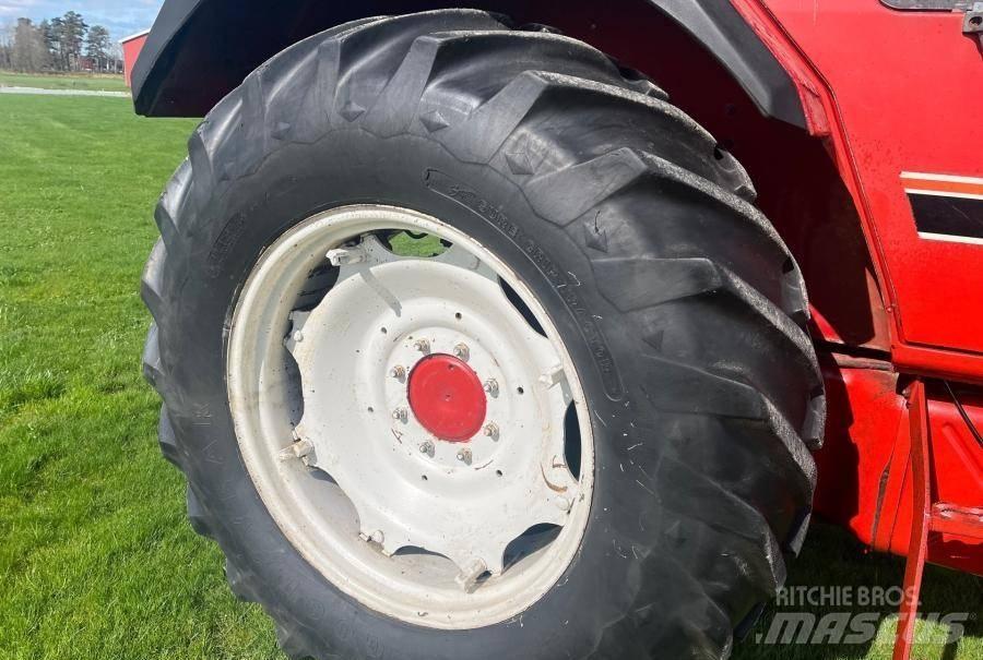 Case IH 844 XL Tractoren