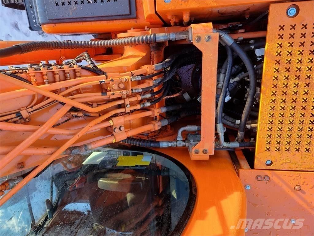 Doosan DX 225 LC Rupsgraafmachines