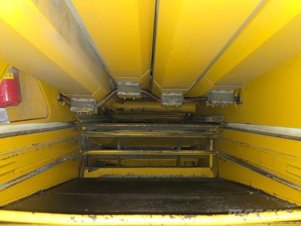 Sampo-Rosenlew 600 Maaidorsmachines