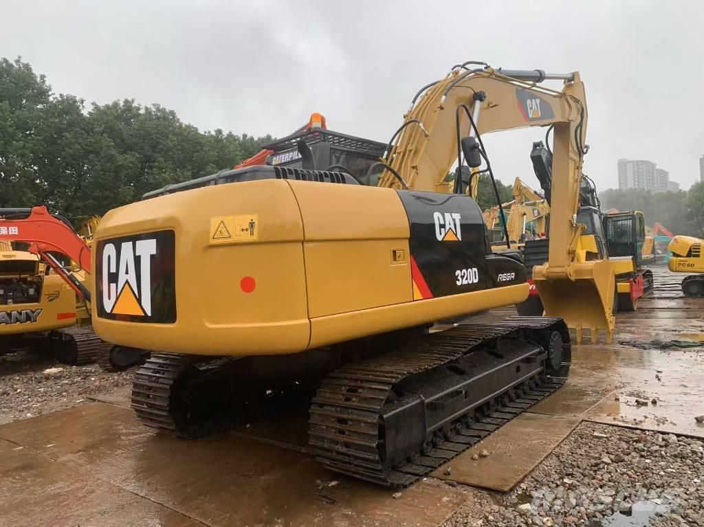 CAT 320 D Rupsgraafmachines