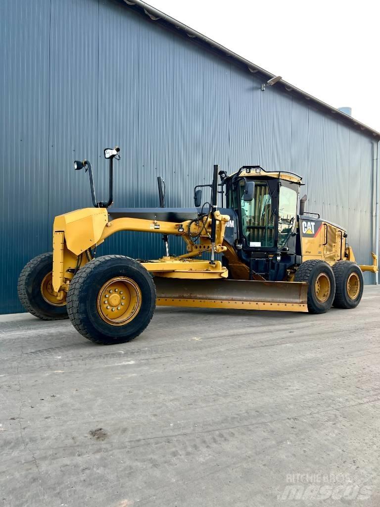 CAT 140M Graders