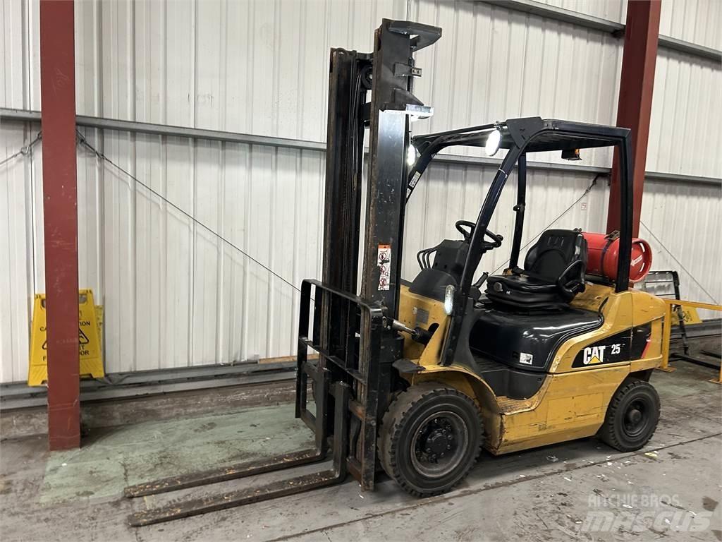 CAT GP25N LPG heftrucks