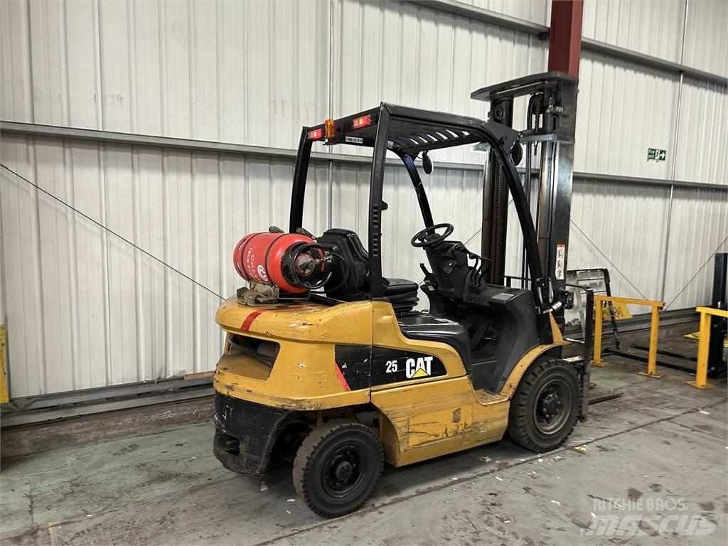 CAT GP25N LPG heftrucks