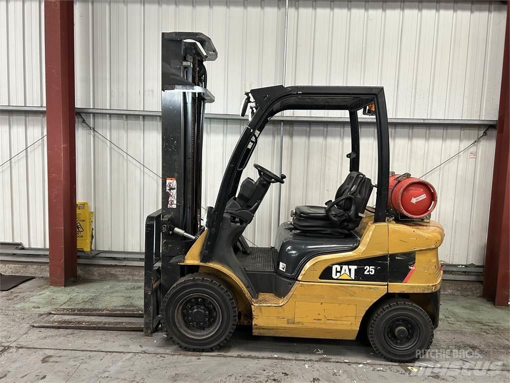 CAT GP25N LPG heftrucks