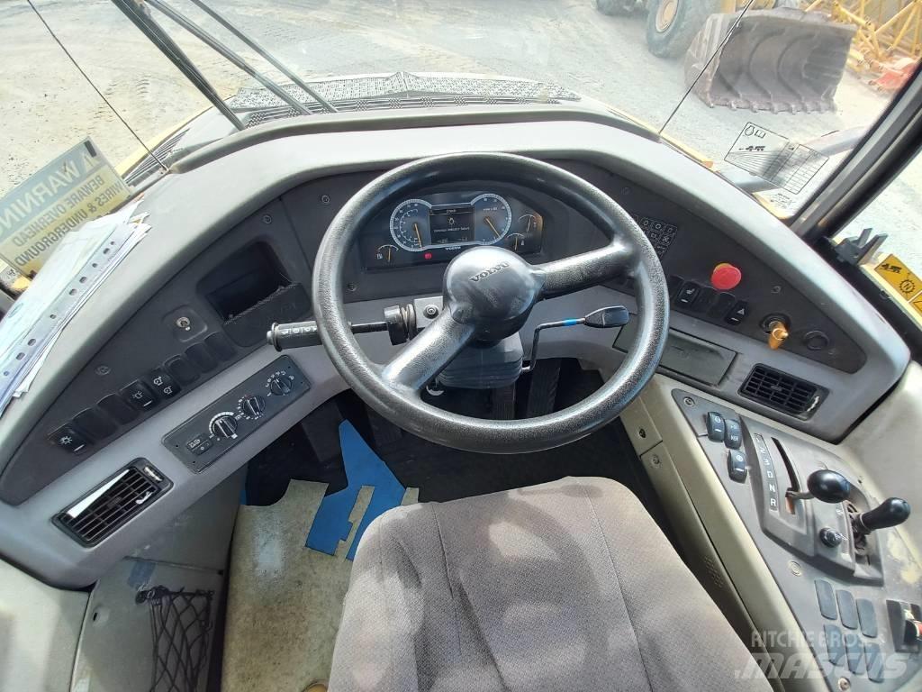 Volvo A40F (Abu dhabi) Knik dumptrucks