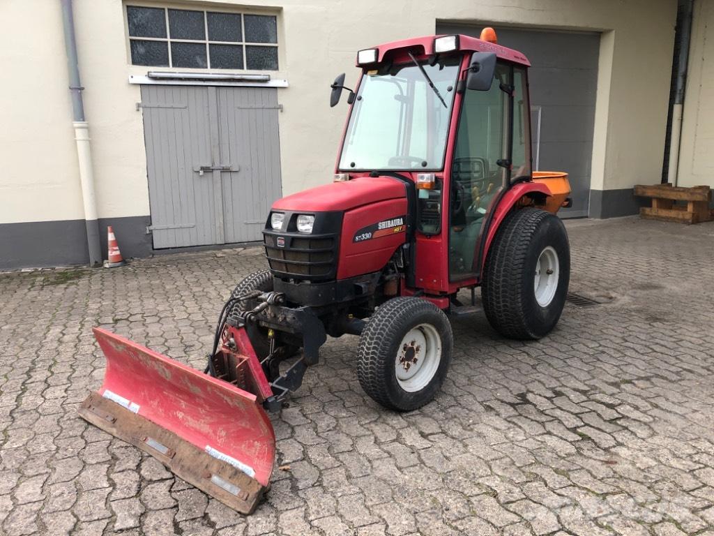 Shibaura ST 330 HST Compacttrekkers
