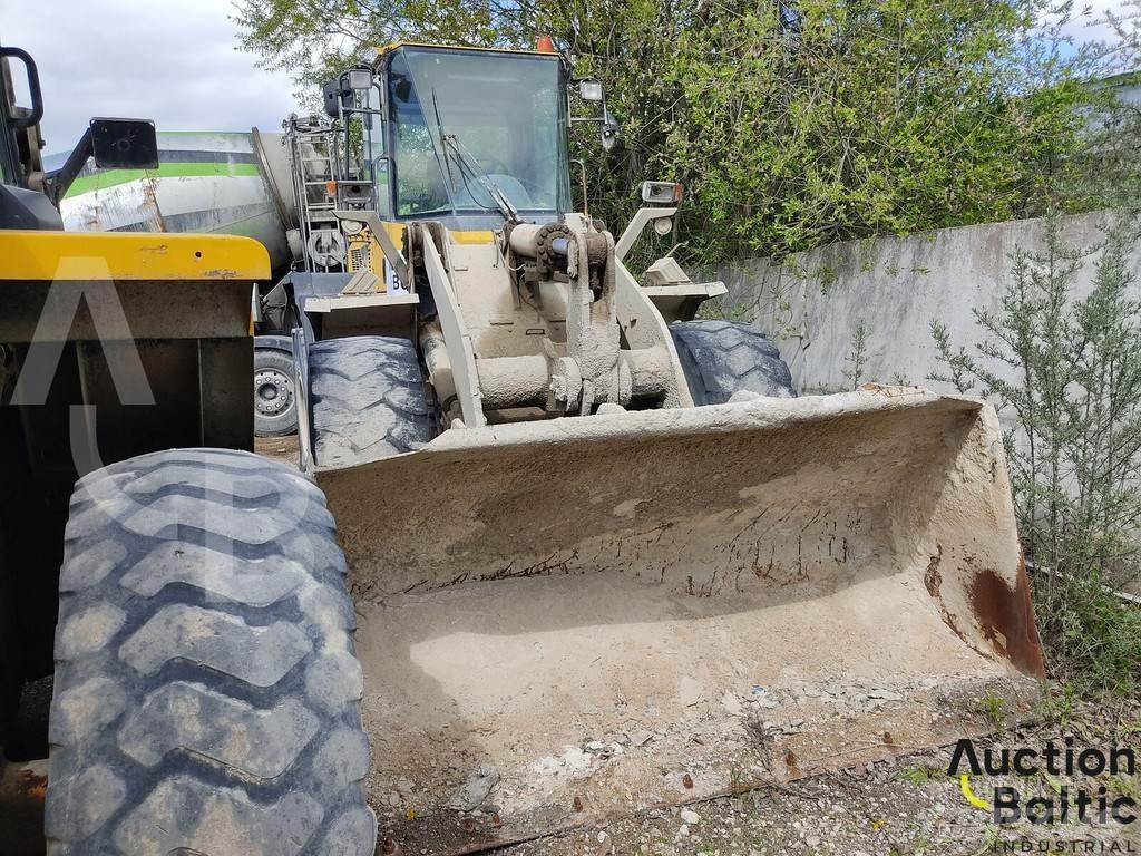 Komatsu WA250-5 Wielladers