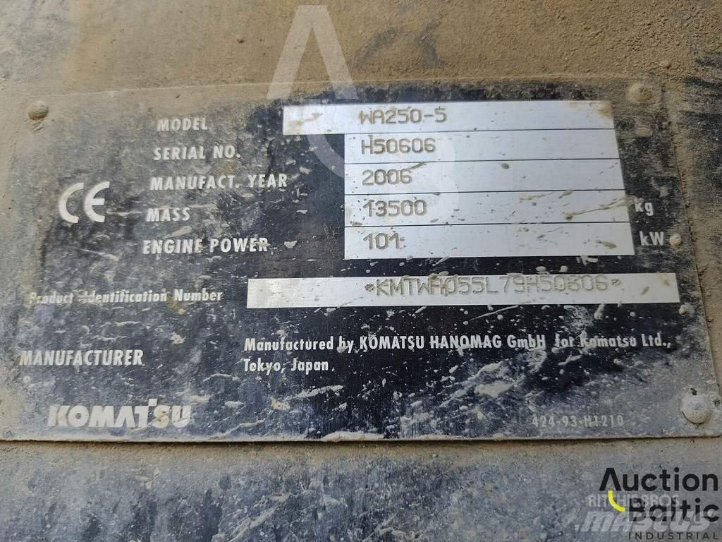 Komatsu WA250-5 Wielladers