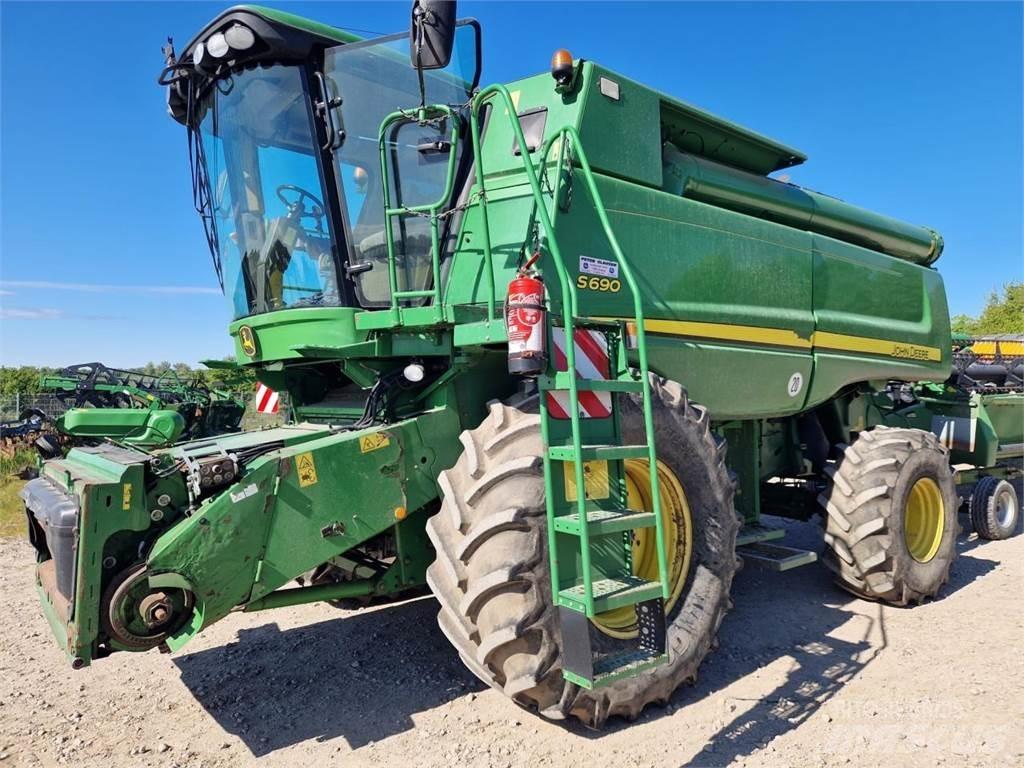 John Deere S690 Maaidorsmachines