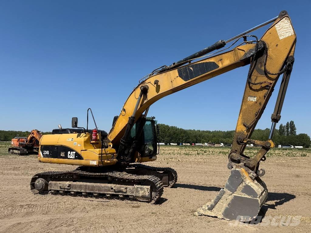 CAT 324 D Rupsgraafmachines