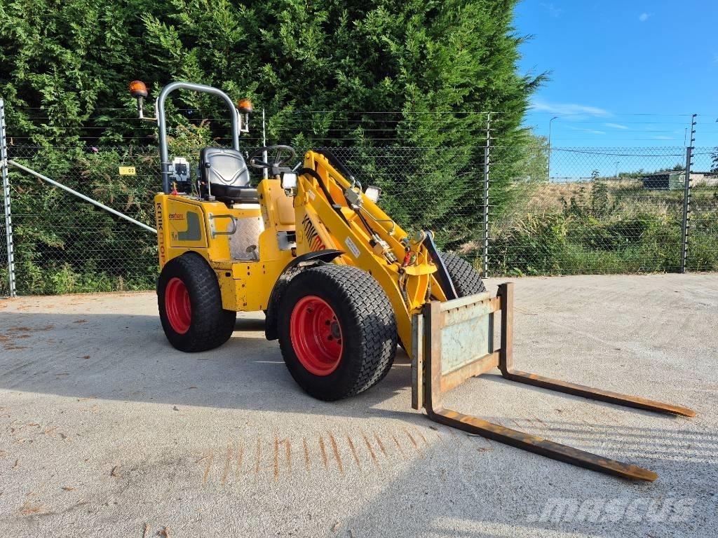 Knikmops KM 130 Wielladers