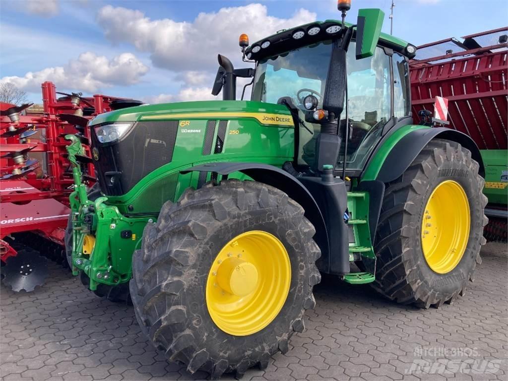 John Deere 6R250 Tractoren
