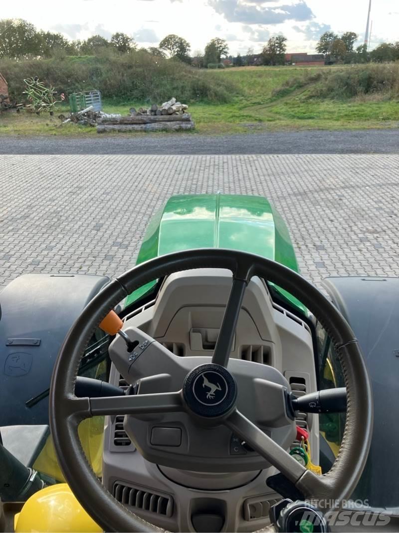 John Deere 6R250 Tractoren