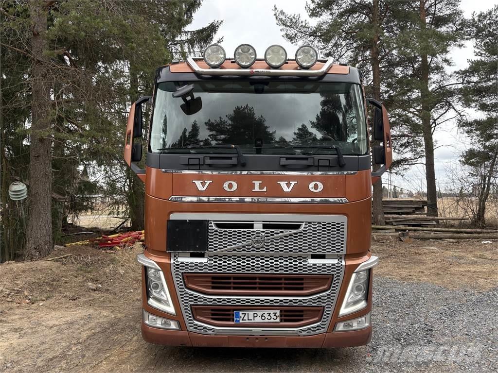 Volvo FH 540 8*4 Chassis met cabine