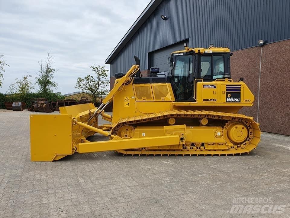 Komatsu D 65 PX-17 Rupsdozers