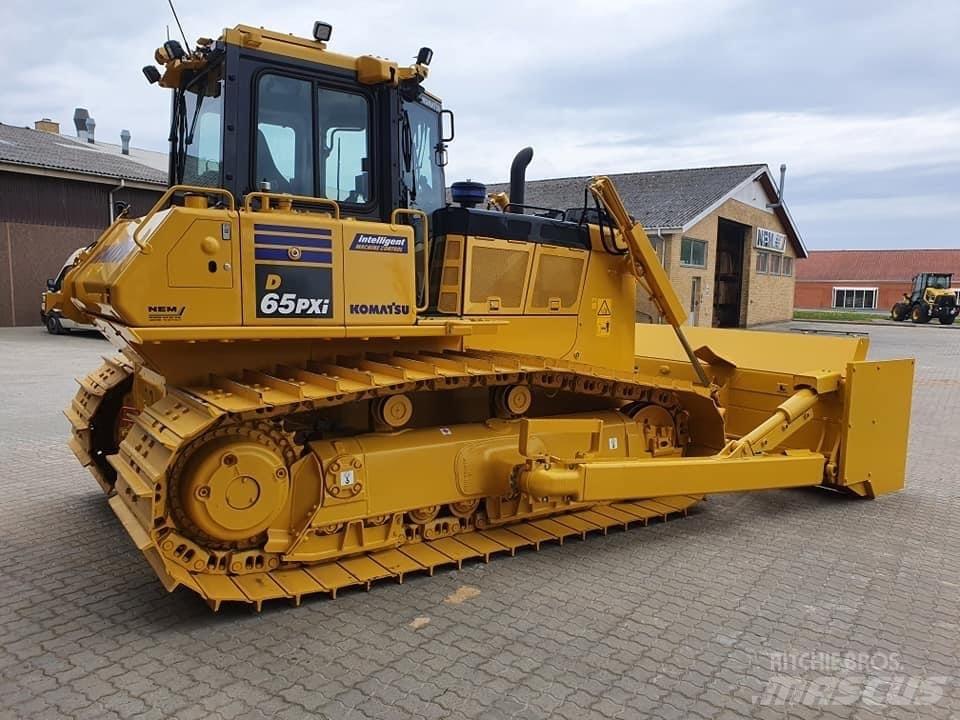 Komatsu D 65 PX-17 Rupsdozers