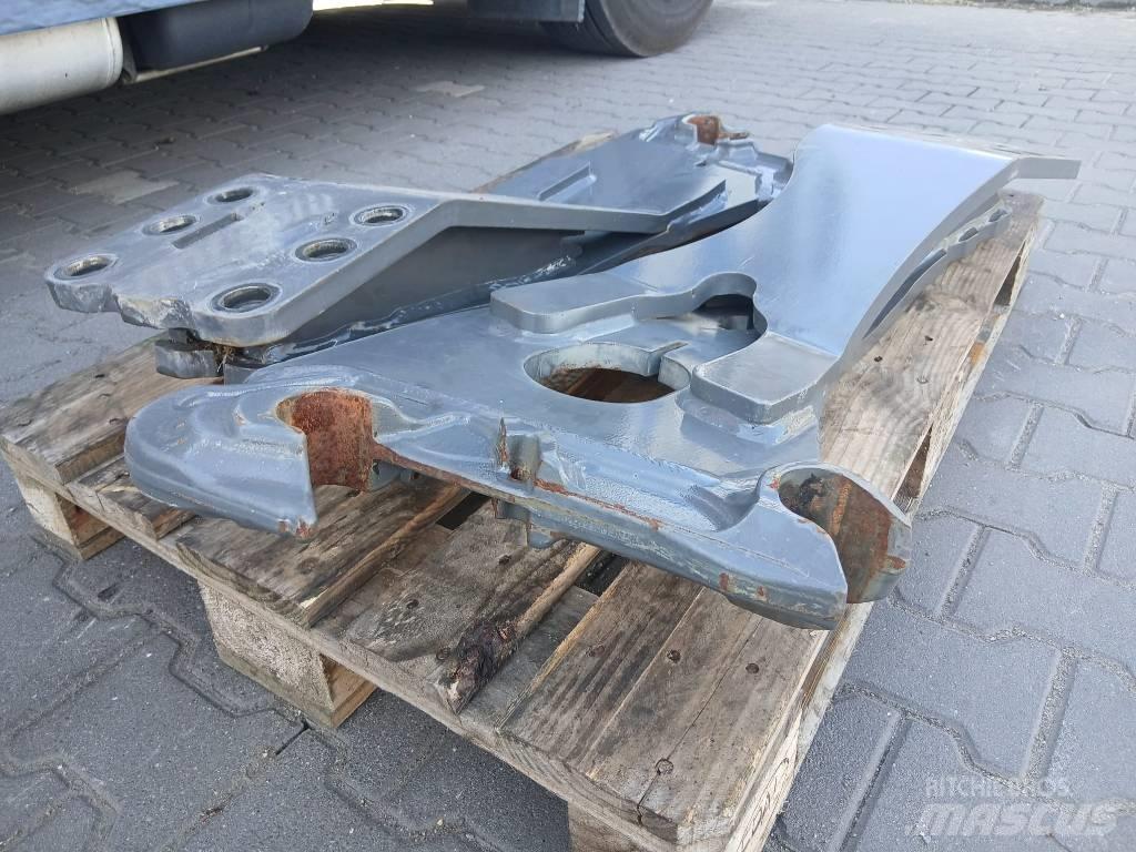 CLAAS Voorladersteun Tractoren