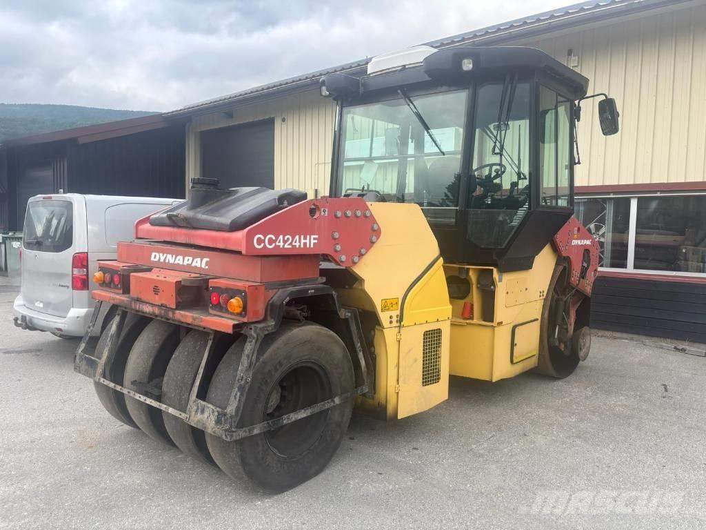 Dynapac CC 424 CHF Trilrolwalsen