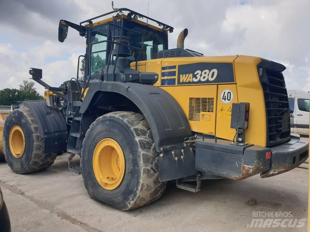 Komatsu WA380-8 Wielladers
