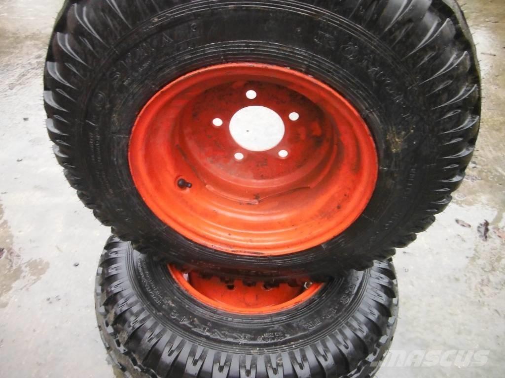  SEHA 10.0/75R15.3 Banden, wielen en velgen