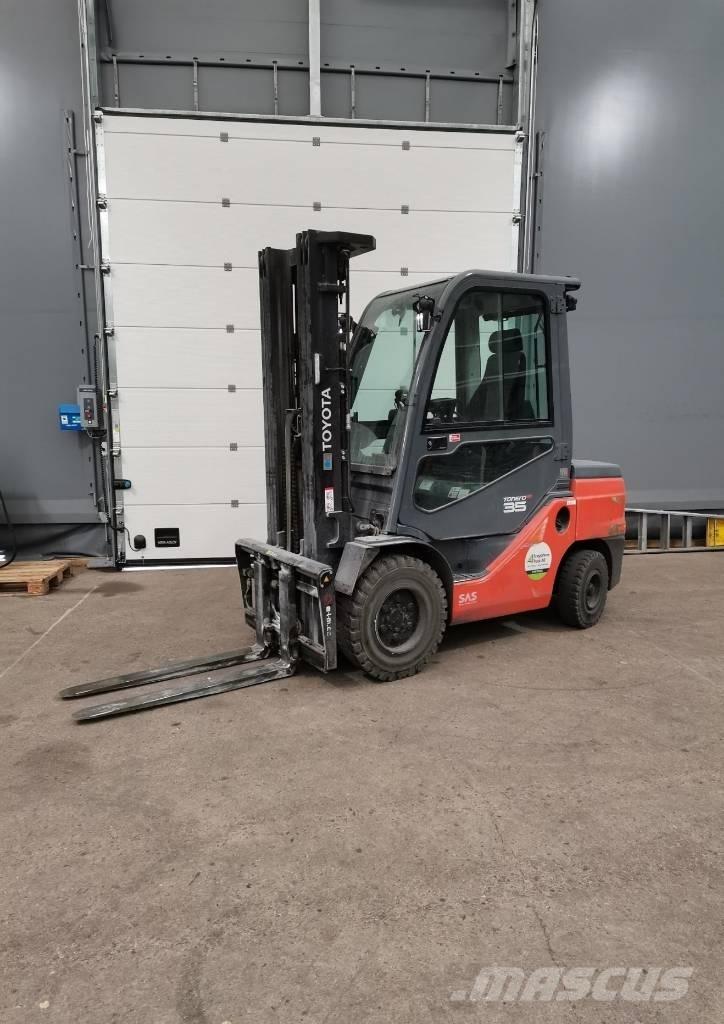 Toyota 8FDJ35F Diesel heftrucks