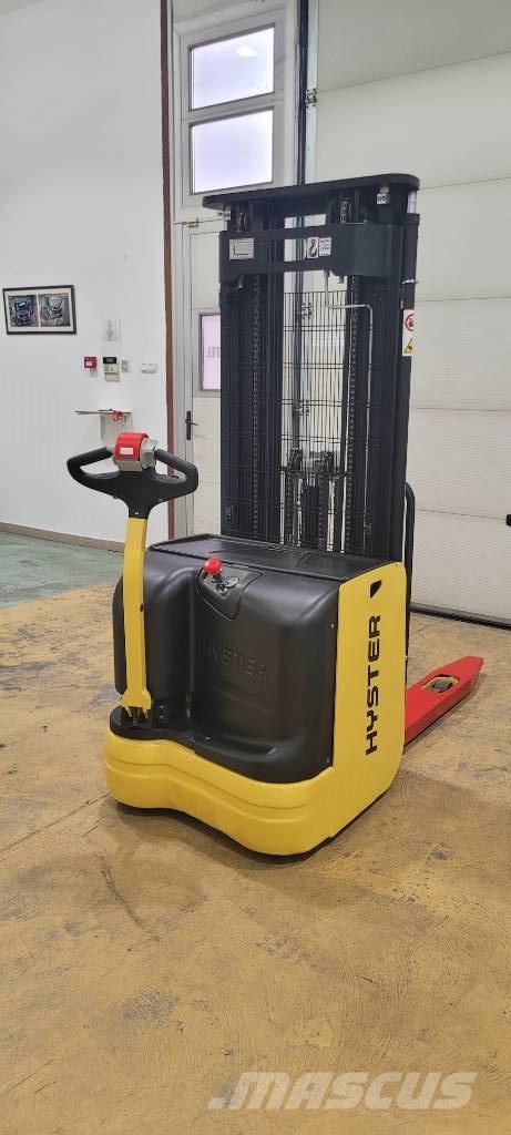 Hyster S 1.4 AC Zelfrijdende stapelaars
