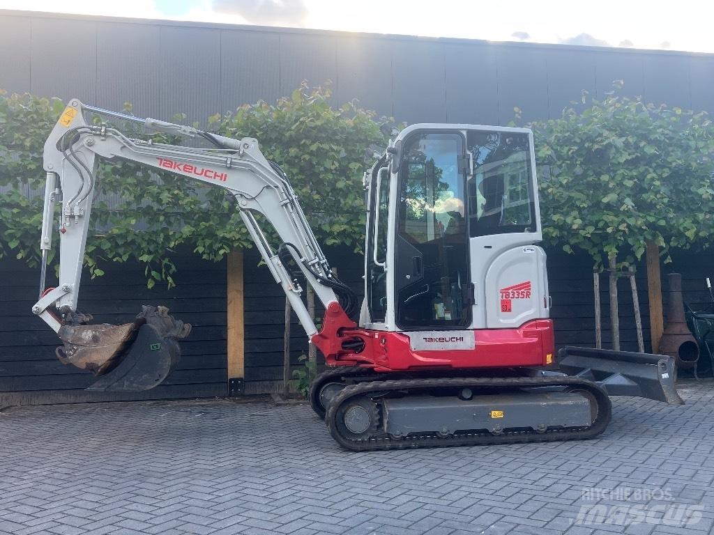 Takeuchi TB 335 R Minigraafmachines < 7t